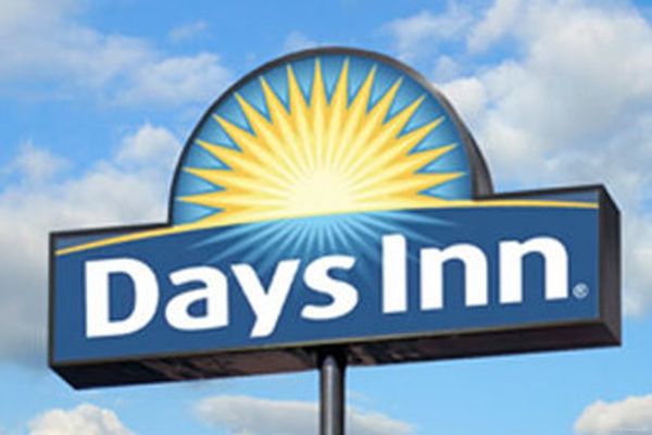 Days Inn & Suites Altoona (Bellwood)